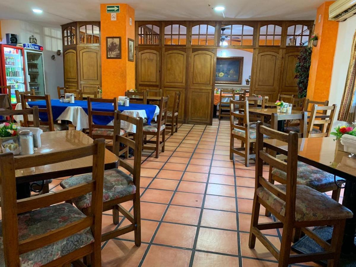 Hotel Las Fuentes Los Mochis Exterior foto
